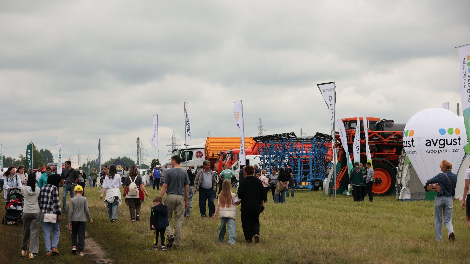 ГАЗель Next A65R52.jpg ГАЗель Next A65R52.jpg